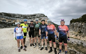 Belvédère de la Nesque Jean Pierre et ses amis !